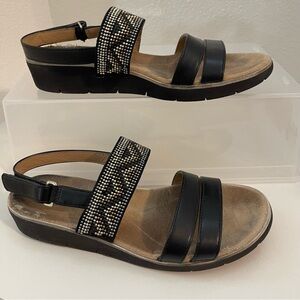 Naturalizer Sandals with Embellished Straps Size 6 Black